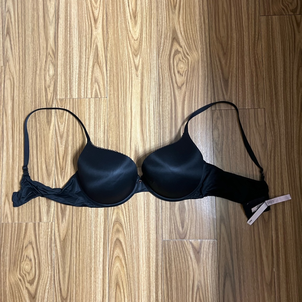 Demi bra from Victoria secrets